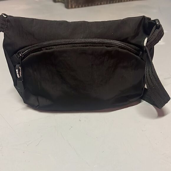 Black Derek Alexander Fanny Pack - Picture 2 of 5